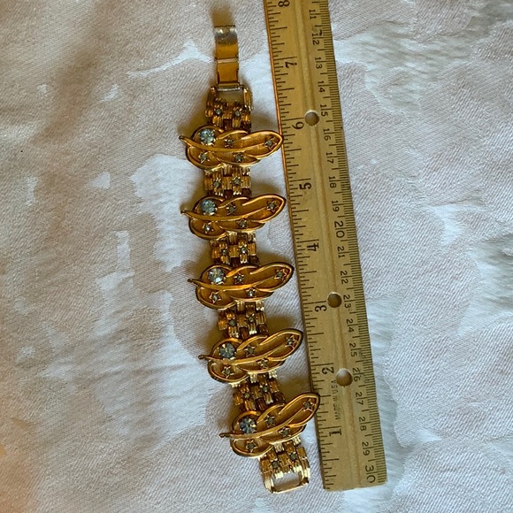 Vintage Gold Leafy Feather Design Bracelet Inlaid with Turquoise Rhinestones - Picture 4 of 6